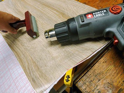 installing the linoleum printing brayer