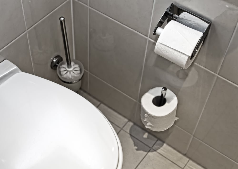 How to Keep a Toilet Brush Holder Clean