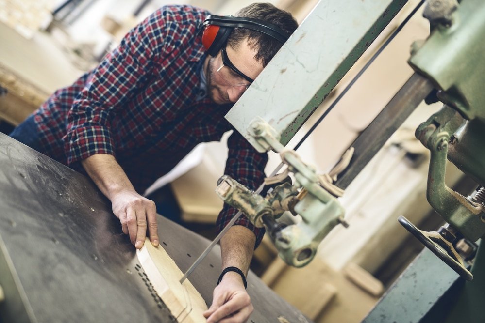 what is a scroll saw used for