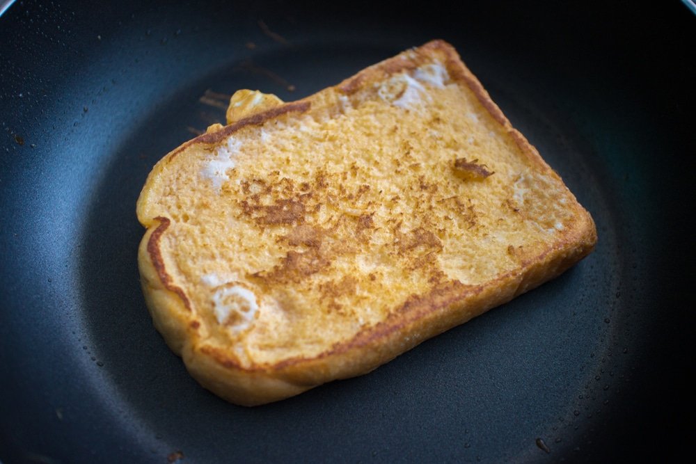 How to Make Toast Without a Toaster