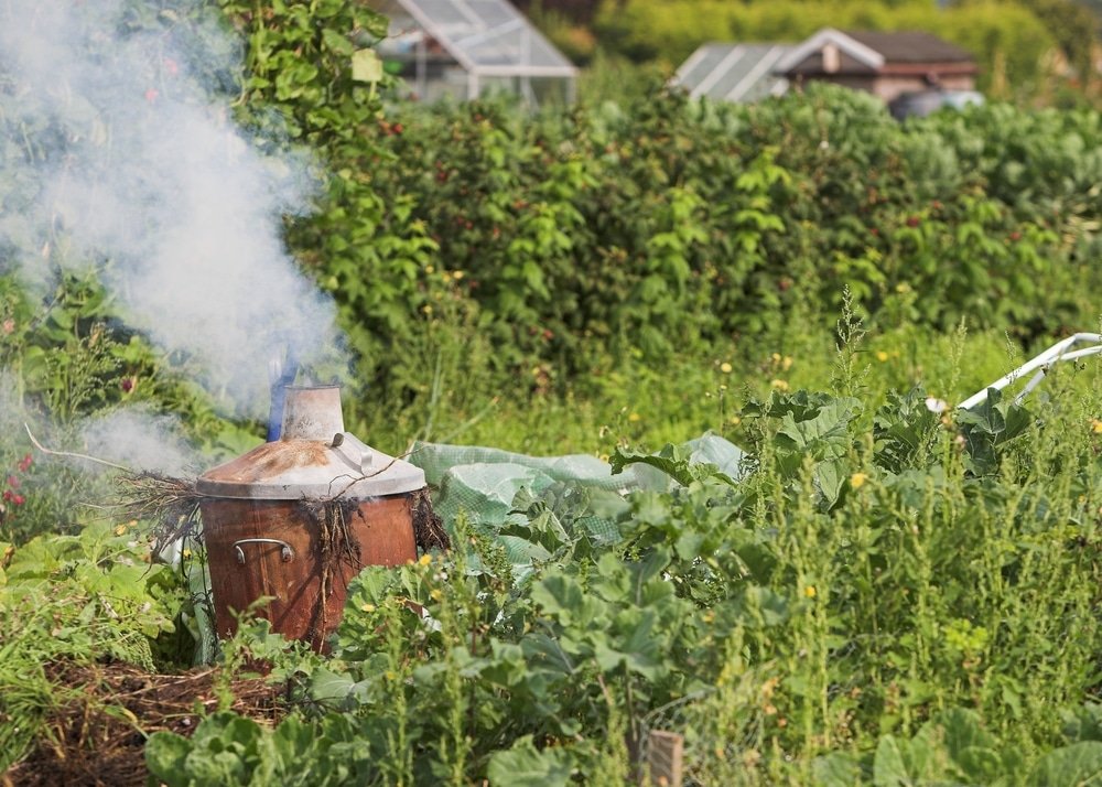 how to use a garden incinerator